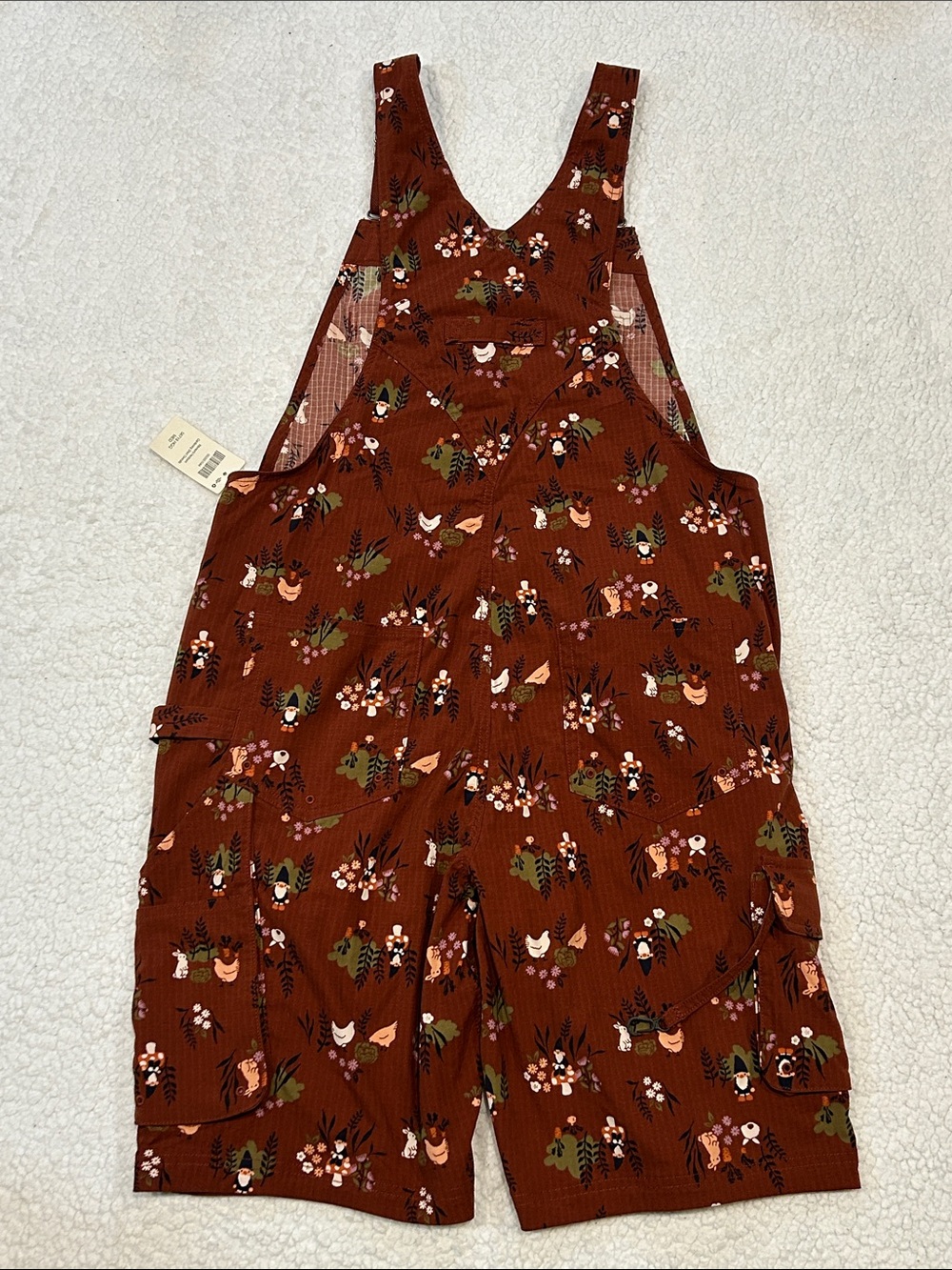 Duluth Heirloom Gardening Shorts Overalls sz Medium Gnome Rabbit Chicken Print - Picture 2 of 16
